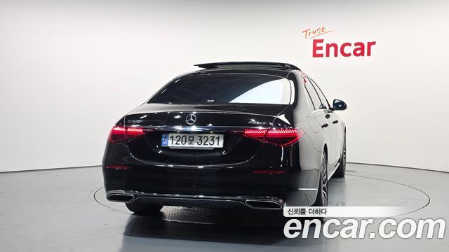 Mercedes-Benz S-Class 2022 — photo 4