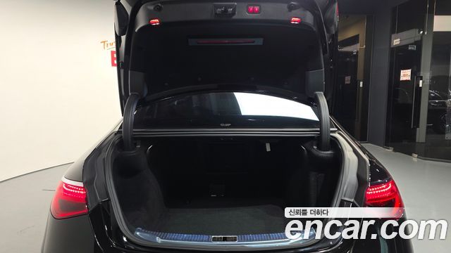 Mercedes-Benz S-Class 2022 — photo 20