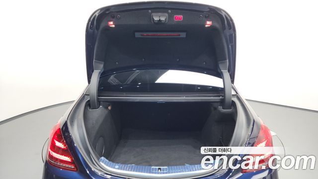 Mercedes-Benz S-Class 2018 — photo 27