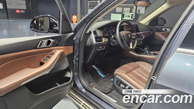 BMW X5 2019 — photo 13
