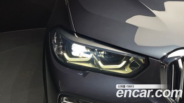 BMW X5 2019 — photo 8