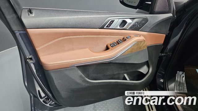 BMW X5 2019 — photo 14
