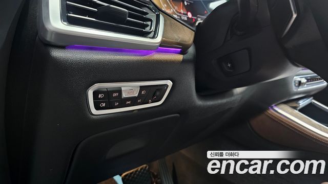 BMW X5 2019 — photo 28
