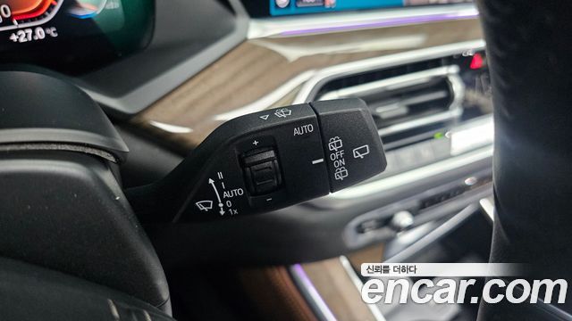 BMW X5 2019 — photo 31