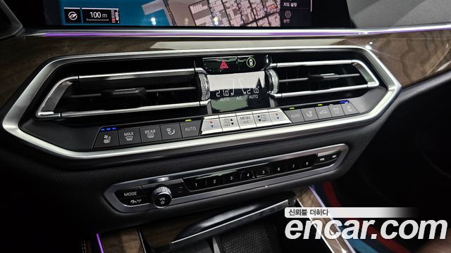BMW X5 2019 — photo 33