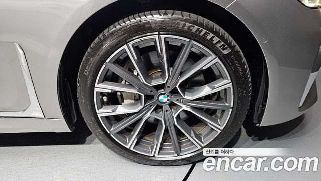 BMW 7-Series 2020 — photo 7