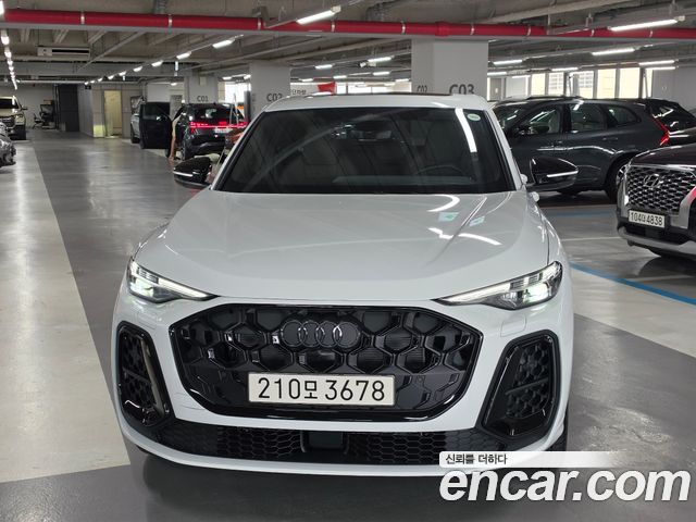 Audi Q5 2025 — photo 1