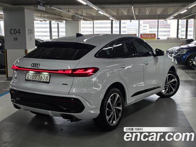 Audi Q5 2025 — photo 2