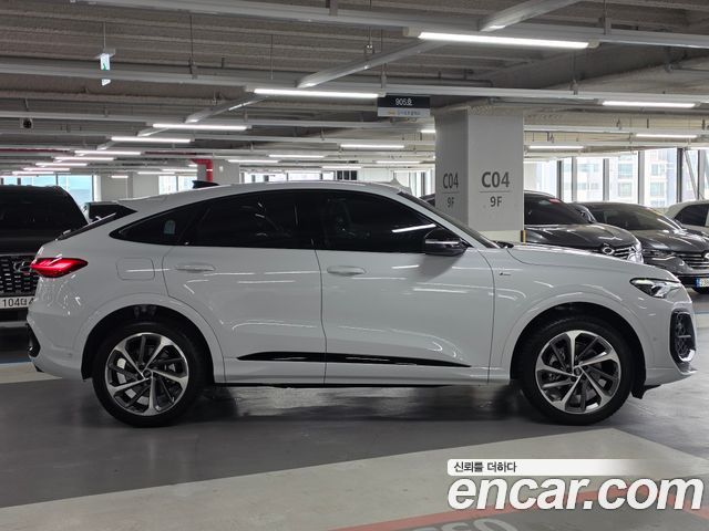 Audi Q5 2025 — photo 4