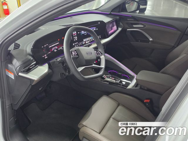 Audi Q5 2025 — photo 10