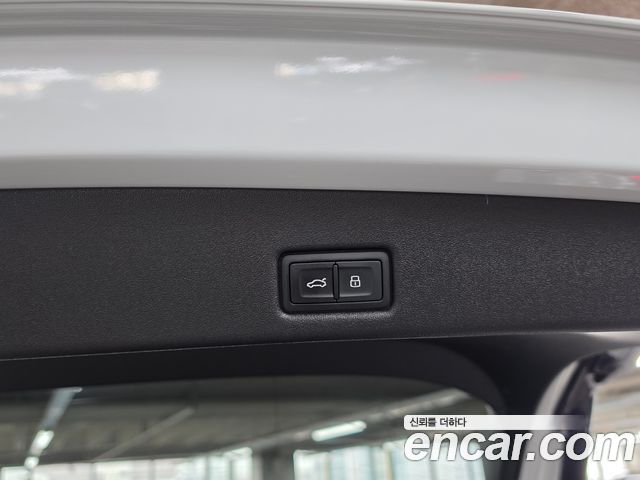 Audi Q5 2025 — photo 14