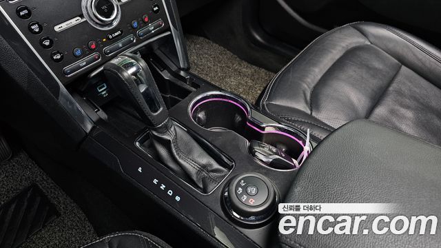 Ford Explorer 2016 — photo 9