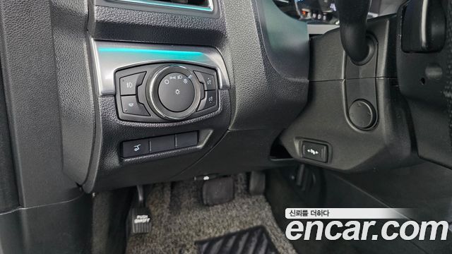 Ford Explorer 2016 — photo 15