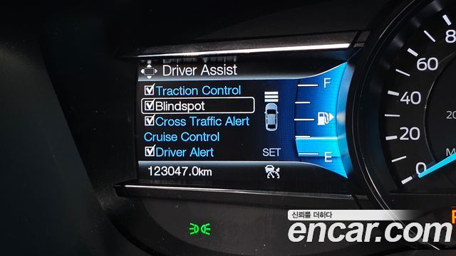 Ford Explorer 2016 — photo 18