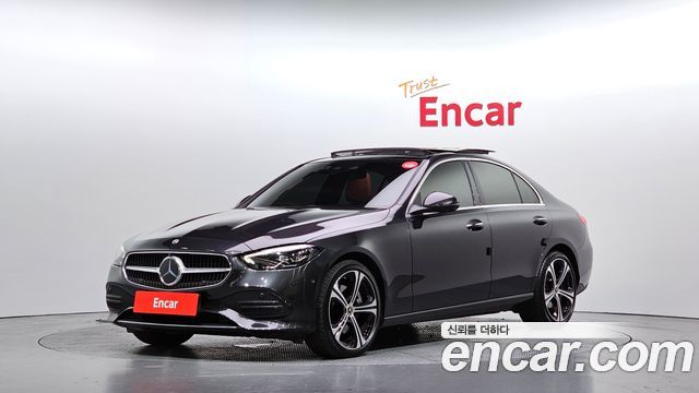 Mercedes-Benz C-Class 2023 — photo 1