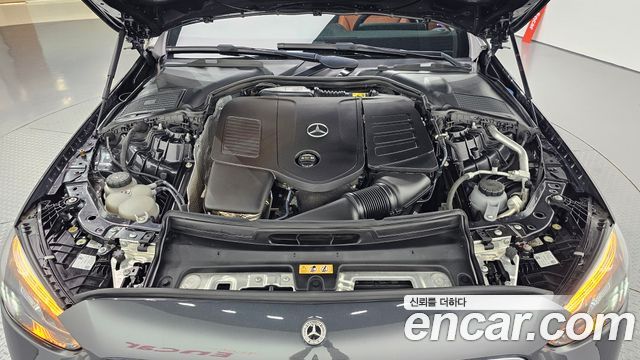 Mercedes-Benz C-Class 2023 — photo 6