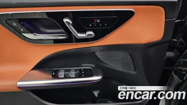Mercedes-Benz C-Class 2023 — photo 24
