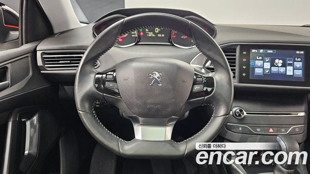 Peugeot 308 2015 — photo 14