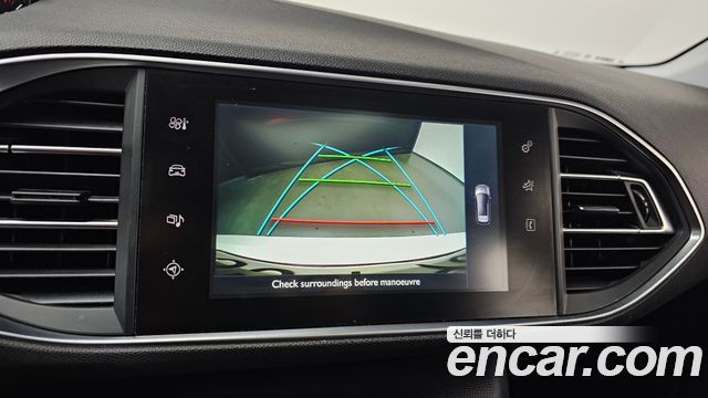 Peugeot 308 2015 — photo 18