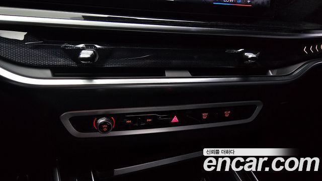 BMW X5 2026 — photo 25