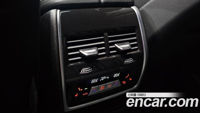 BMW X5 2026 — photo 30