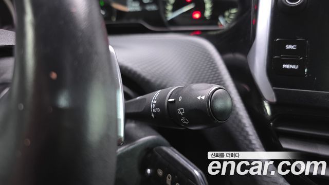 Peugeot 208 2017 — photo 16