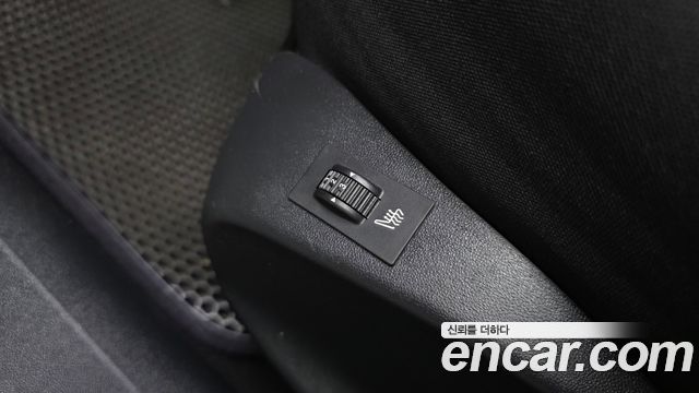 Peugeot 208 2017 — photo 18