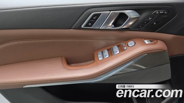BMW X7 2023 — photo 14