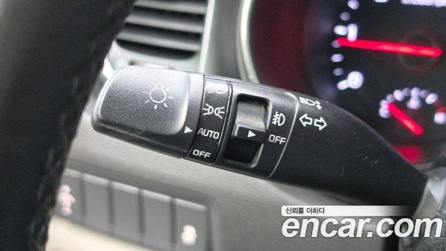 Kia Canival 2015 — photo 15