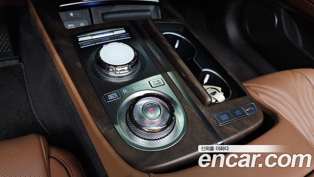Genesis G80 2023 — photo 9
