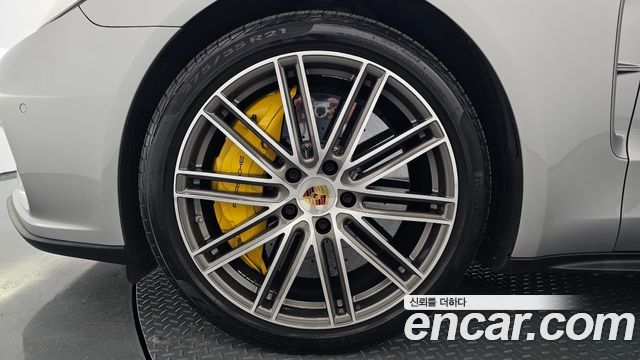 Porsche Panamera 2018 — photo 5