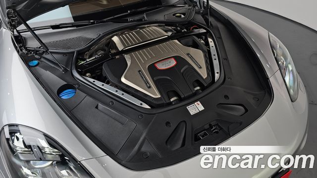 Porsche Panamera 2018 — photo 6