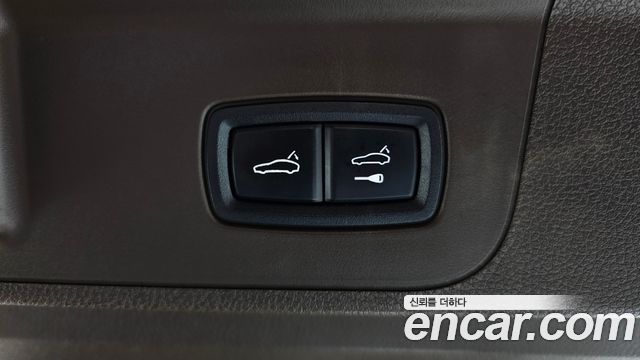 Porsche Panamera 2018 — photo 25
