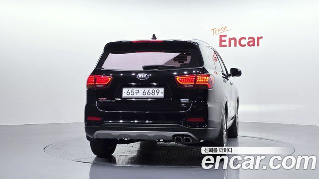 Kia Sorento 2018 — photo 4