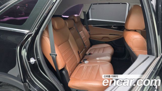 Kia Sorento 2018 — photo 17