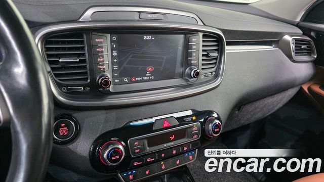 Kia Sorento 2018 — photo 20