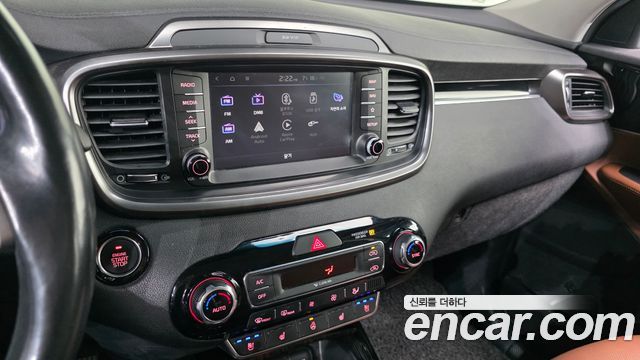 Kia Sorento 2018 — photo 21