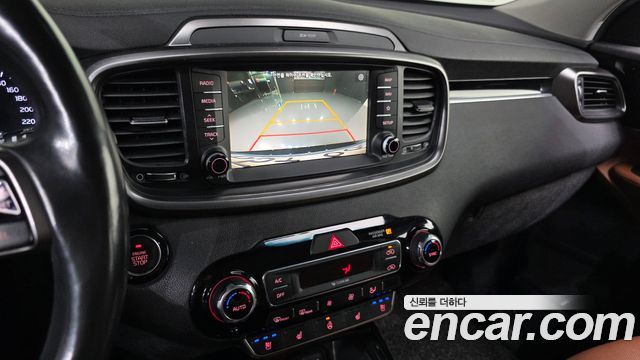 Kia Sorento 2018 — photo 22