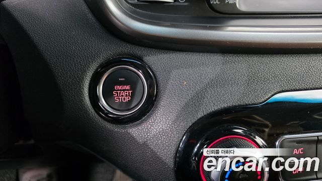Kia Sorento 2018 — photo 25