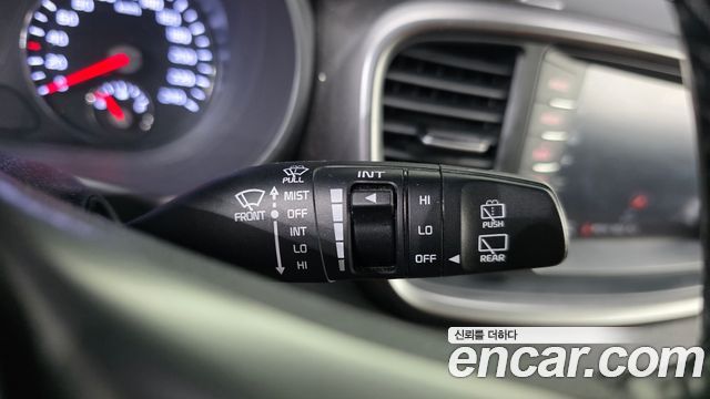 Kia Sorento 2018 — photo 28