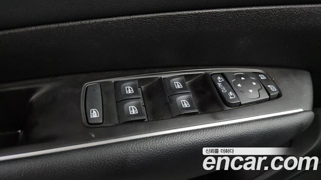 Renault-KoreaSamsung SM6 2023 — photo 32