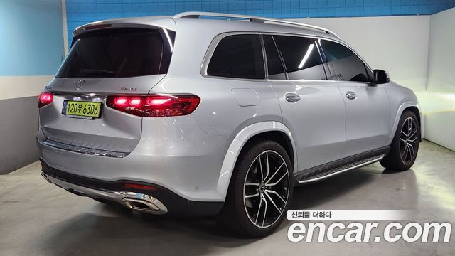 Mercedes-Benz GLS-Class 2024 — photo 2