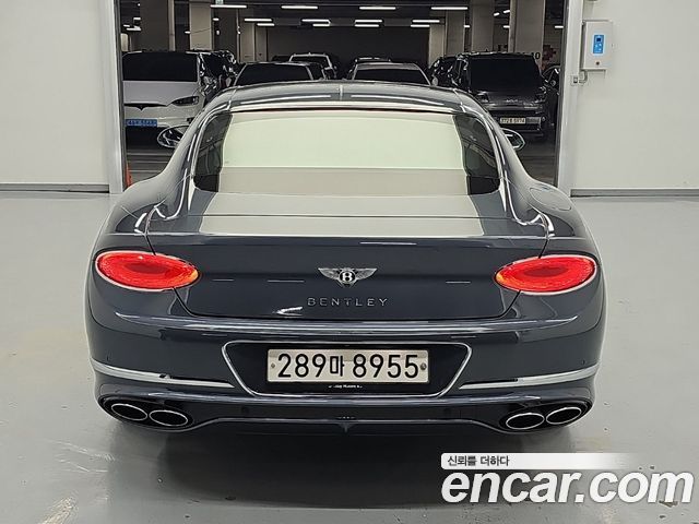 Bentley Continental 2020 — photo 3