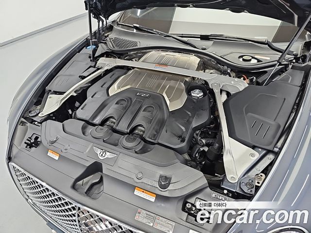 Bentley Continental 2020 — photo 5