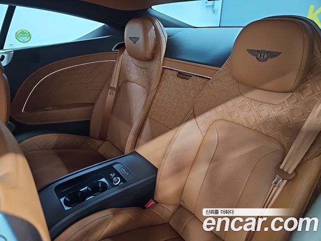 Bentley Continental 2020 — photo 12