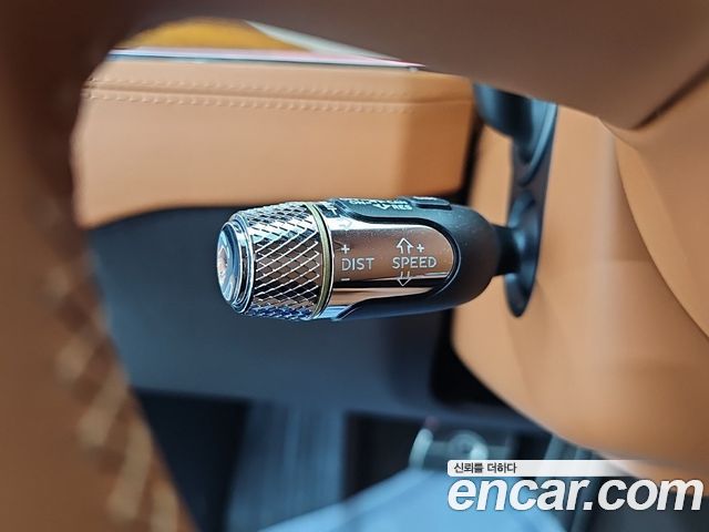 Bentley Continental 2020 — photo 18