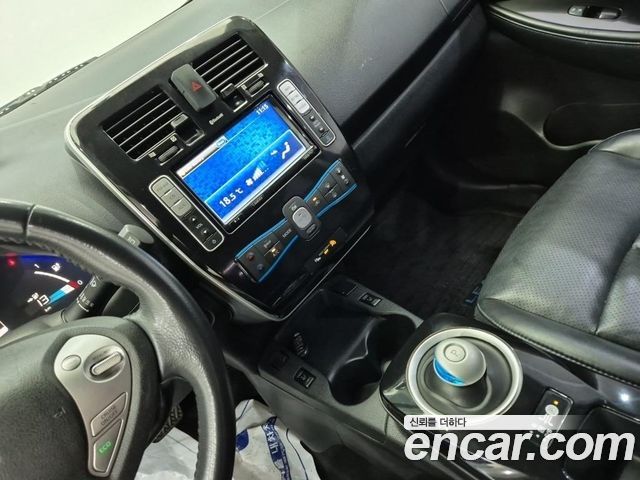 Nissan Leaf 2016 — photo 9