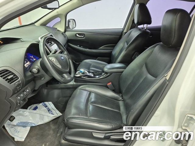 Nissan Leaf 2016 — photo 10