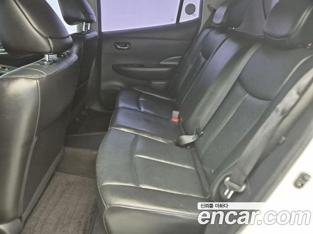 Nissan Leaf 2016 — photo 11