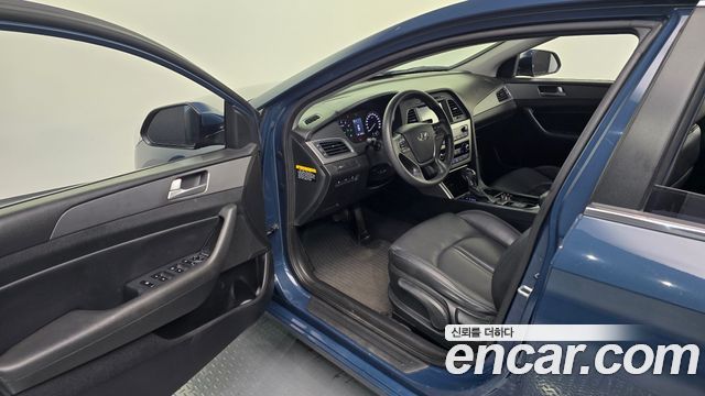 Hyundai Sonata 2016 — photo 11